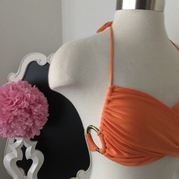 🌺 Lenny / Brazil
Fabulous Orange Halter Style Top - Picture 6 of 6